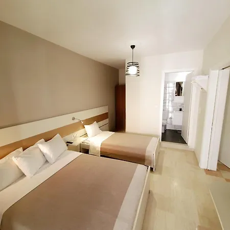 Paradosi Apartments Igoumenitsa Exterior photo